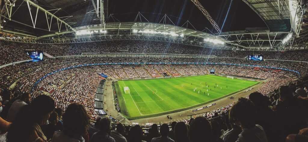 Premier League Predictions: Analysing the 2025/26 Title Contenders